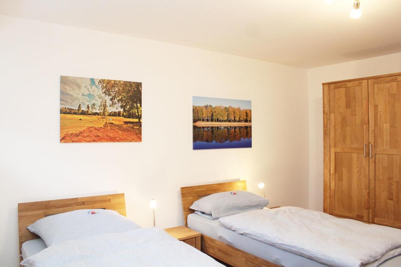 Ferienwohnung Kastanienblick ユルツェン エクステリア 写真